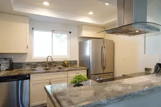 Photo #6: 260007808 Listing 