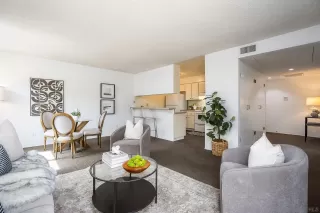 Photo #4: 260007835 Listing 