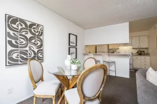 Photo #6: 260007835 Listing 