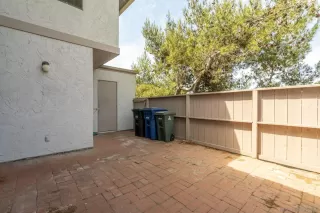 Photo #3: 260007837 Listing