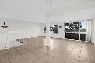 Photo #2: 260007859 Listing