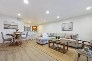 Photo #3: 260007871 Listing