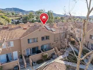 Photo #6: 260007874 Listing