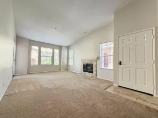 Photo #5: 260007900 Listing