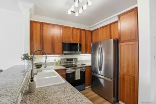 Photo #6: 260007909 Listing 