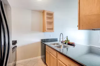 Photo #4: 260007910 Listing 