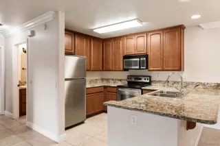 Photo #5: 260007914 Listing 