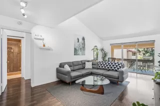 Browse active condo listings in PLAZA