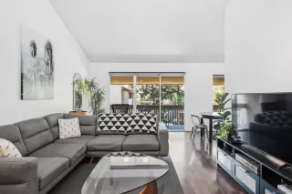 Photo #3: 260007927 Listing 