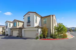 Photo #1: 260007942 Listing