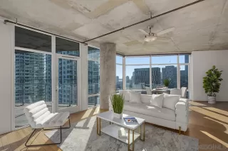 Photo #3: 260007961 Listing