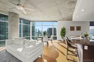 Photo #6: 260007961 Listing