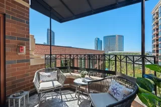 Photo #2: 260007979 Listing