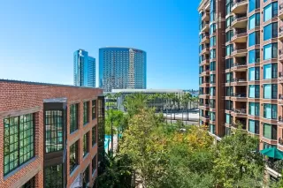 Photo #5: 260007979 Listing