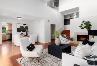 Photo #4: 260008002 Listing 