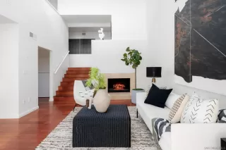 Photo #5: 260008002 Listing 