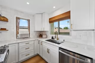 Photo #1: 260008012 Listing