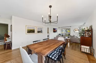 Photo #4: 260008012 Listing