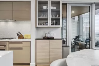 Photo #5: 260008021 Listing 