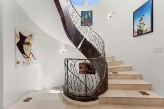 Photo #3: 260008058 Listing 