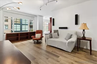 Photo #5: 260008060 Listing 