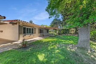 Photo #1: 260008077 Listing 