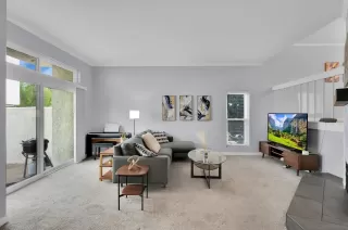 Photo #2: 260008082 Listing 