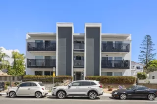 Photo #1: 260008107 Listing 