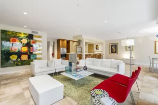 Photo #1: 260008142 Listing