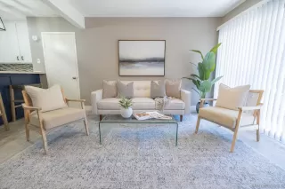 Photo #2: 260008146 Listing 