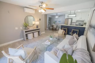 Photo #5: 260008146 Listing 