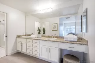 Photo #5: 260008149 Listing 