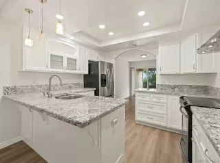 Photo #4: 260008156 Listing 