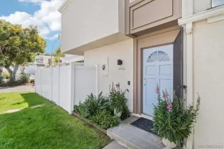 Photo #2: 260008157 Listing