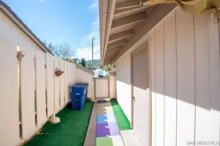 Photo #2: 260008167 Listing 