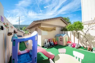 Photo #5: 260008167 Listing 