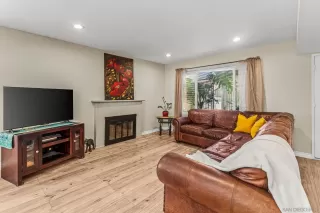 Photo #1: 260008194 Listing 