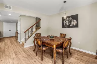 Photo #4: 260008194 Listing 