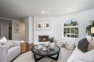 Photo #2: 260008195 Listing 