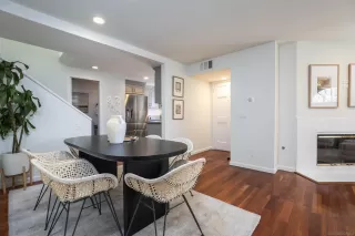 Photo #5: 260008195 Listing 