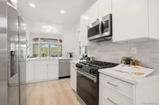 Photo #6: 260008227 Listing 