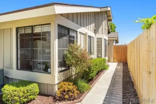 Photo #3: 260008240 Listing