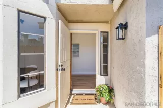 Photo #4: 260008240 Listing