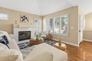 Photo #2: 260008242 Listing 