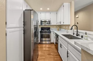 Photo #6: 260008242 Listing 