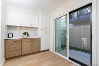 Photo #4: 260008251 Listing