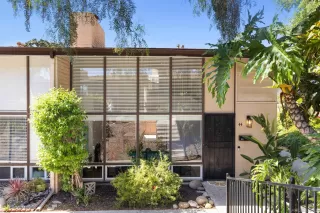 Photo #1: 260008275 Listing 