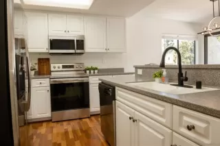 Photo #4: 260008304 Listing 