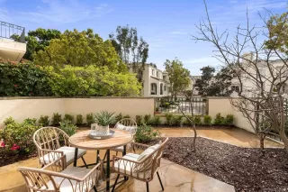 Photo #3: 260008313 Listing 