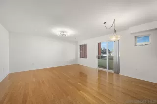 Photo #1: 260008314 Listing 